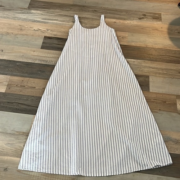 Asos Design Striped Blue And White Maxi Dress  Nautical Lightweight Sz 8 - Picture 2 of 8